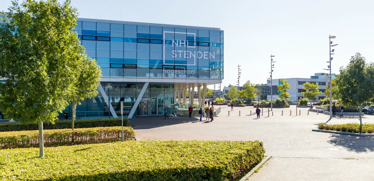 sfeer-locatie-leeuwarden-ingang-rengerslaan-10
