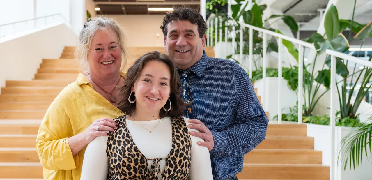 Rachel Schabbing met ouders