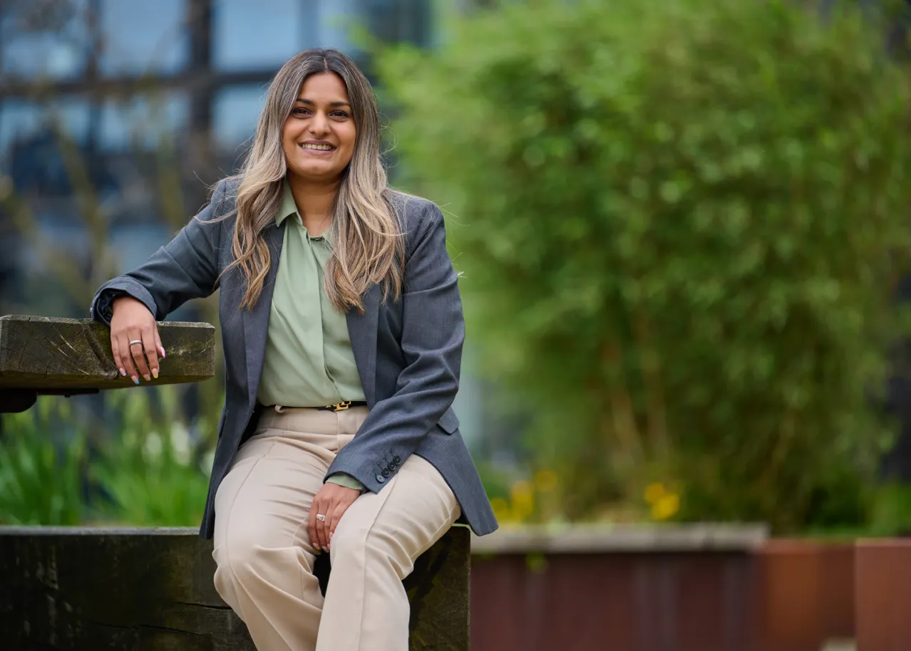 Raveena, student finance & control