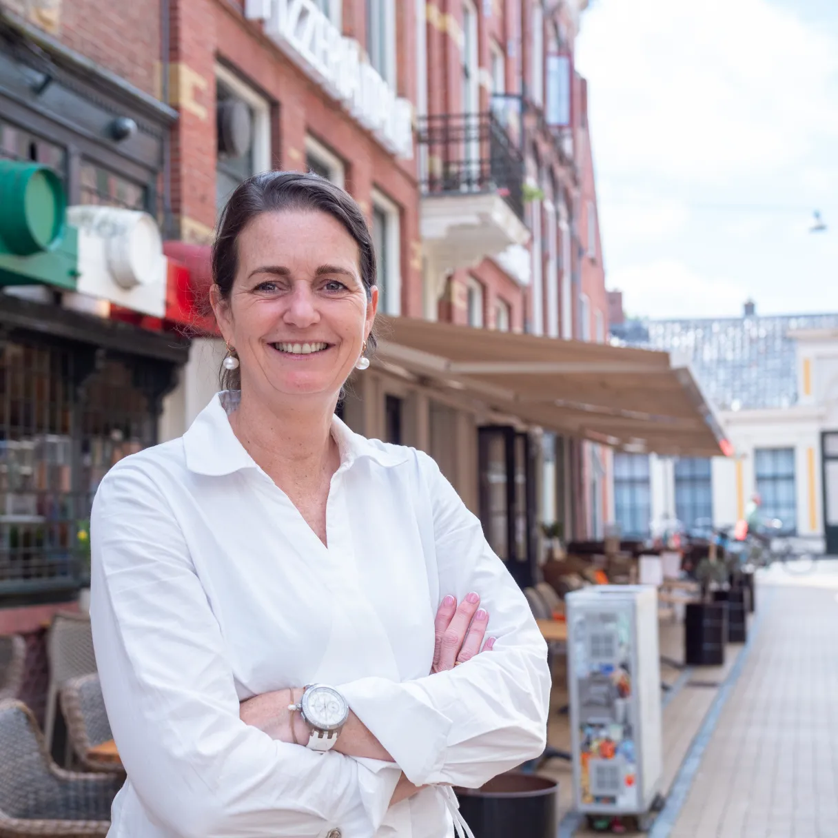 Sabina Baire - Hotel Management
