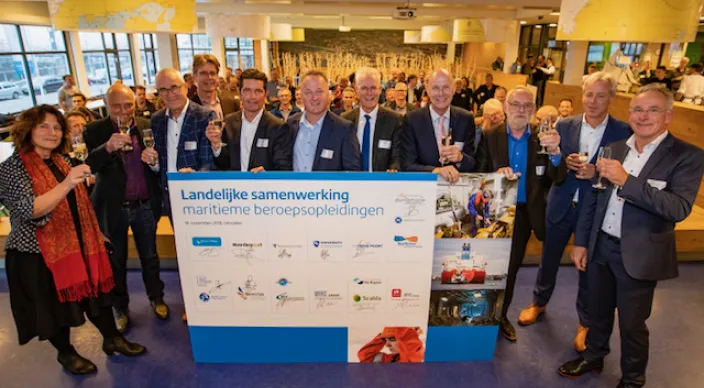 ondertekening samenwerking maritiem