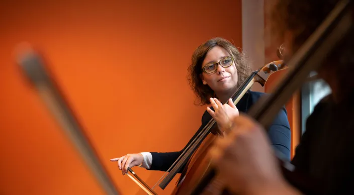 Muziek-en-emotie-in-onderwijs-en-zorg