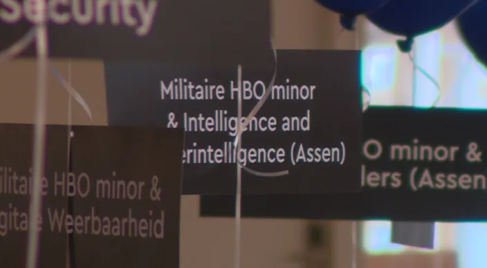 Militaire minoren, Defensie